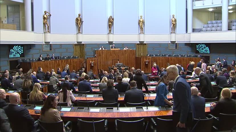 Täysistunto 10.4.2026 klo 13