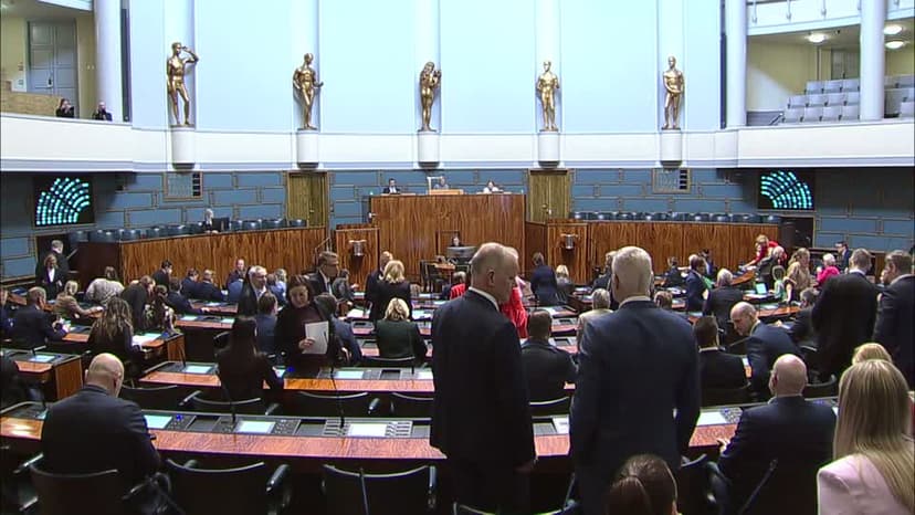 Täysistunto 14.4.2026 klo 14