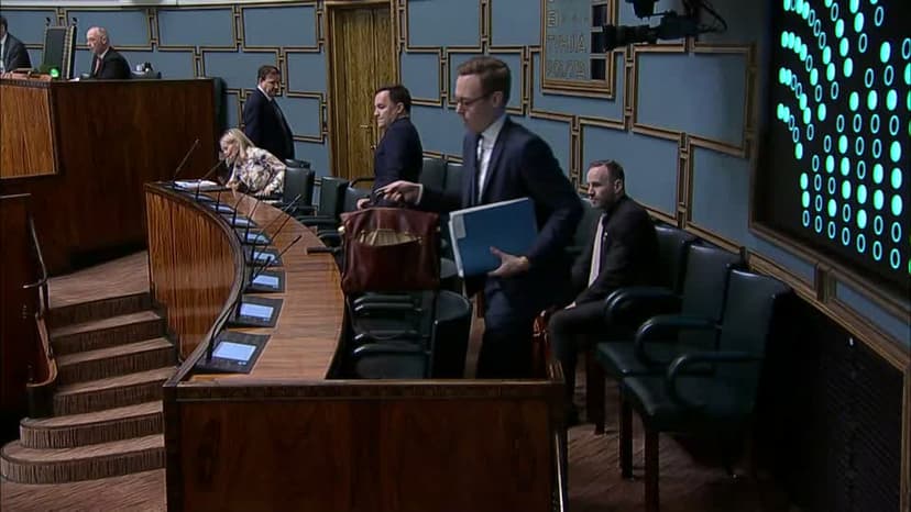 Täysistunto 23.4.2026 klo 16