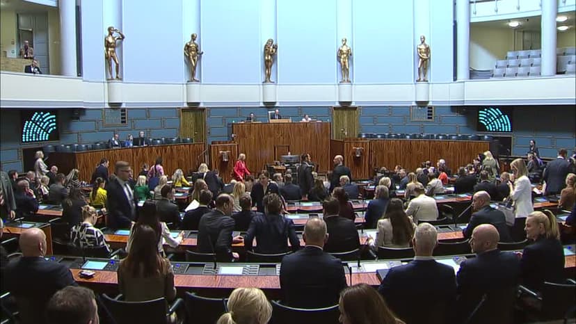 Täysistunto 13.5.2026 klo 14