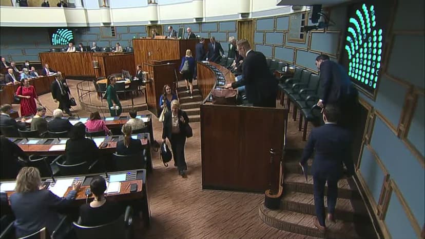 Täysistunto 17.9.2026 klo 16